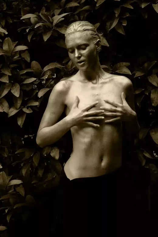 Using a Human as a Painting Reference